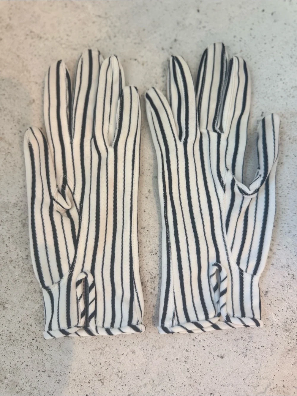 Vintage Striped Black and White Women's Gloves - Fashion Accessory